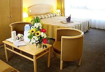 Ramada Tour Eiffel 3* Paris